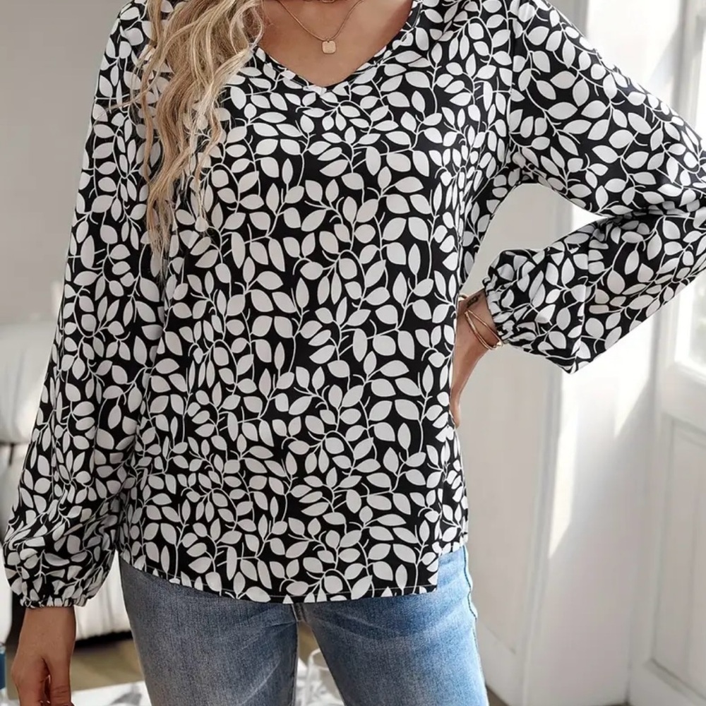 Black and White Patterned Women's Top